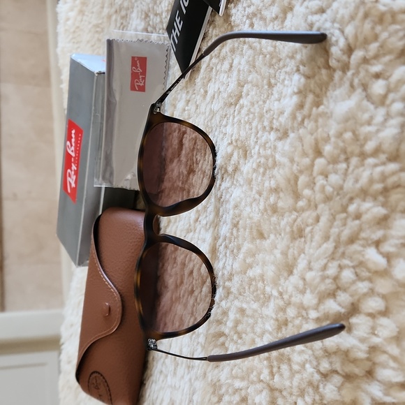NWT IOB Ray Ban Erika Havana Tortoise Framed Women's Sunglasses 😎 - Picture 7 of 16